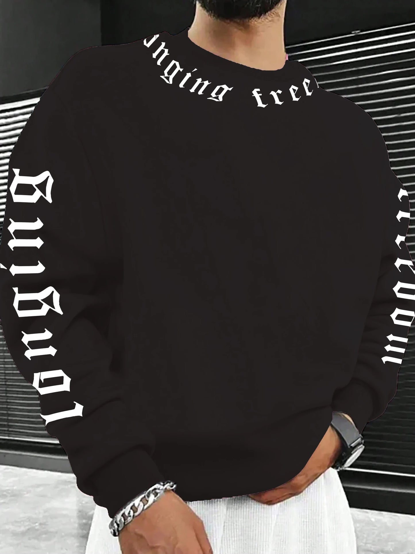 The new men's round-neck hoodie for Spring and Autumn 2025 is a casual and fashionable streetwear with letter prints